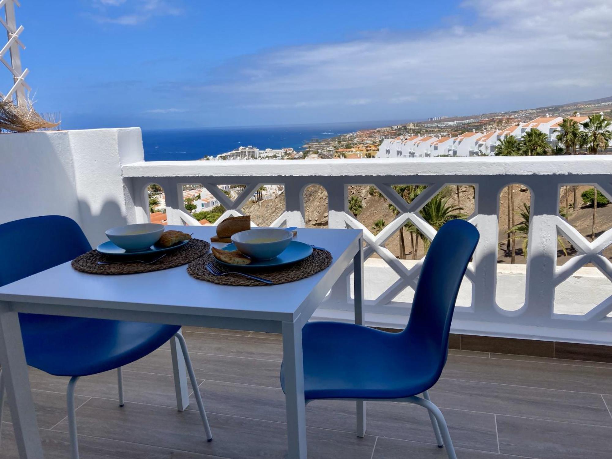 Costa Adeje - Modern Apartment With Terrace Views Of Ocean & Sunset 외부 사진